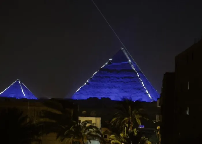 Atlantis Piramides View Inn