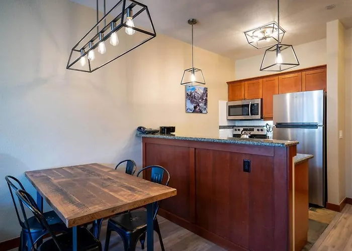 Top Floor Village Ski-In/Ski-Out Condo