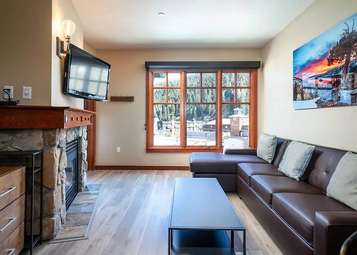 Top Floor Village Ski-In/Ski-Out Condo