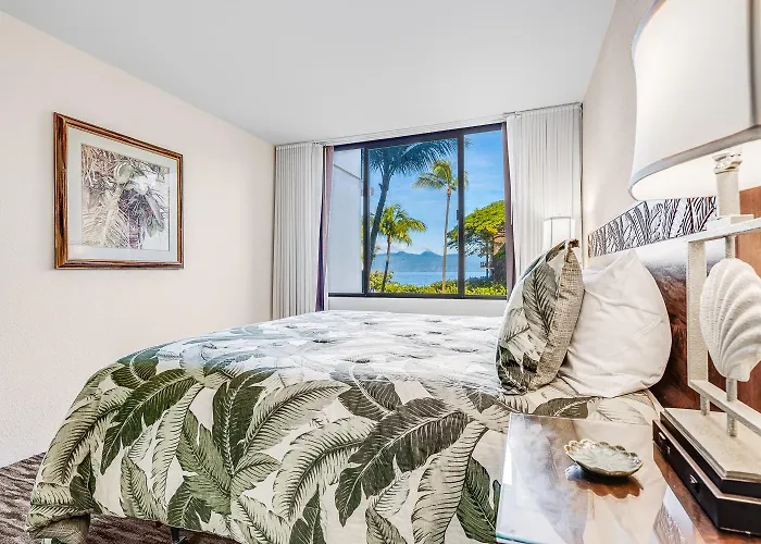 Kaanapali Ocean View Condo W Pool & Beach