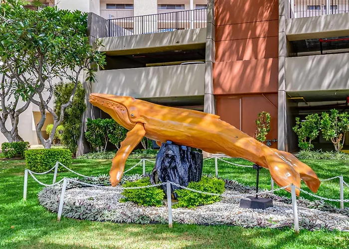 Kaanapali Ocean View Condo W Pool & Beach