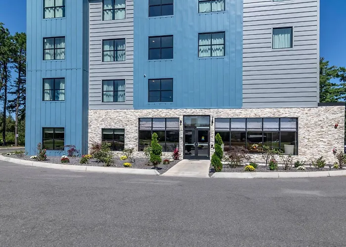 Casco Bay Hotel Portland Airport - Maine Mall, An Ascend Collection Hotel