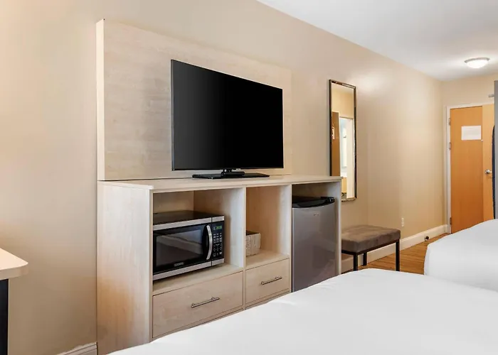 Casco Bay Hotel Portland Airport - Maine Mall, An Ascend Collection Hotel