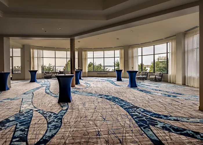Hilton Dallas/Rockwall Lakefront Hotel