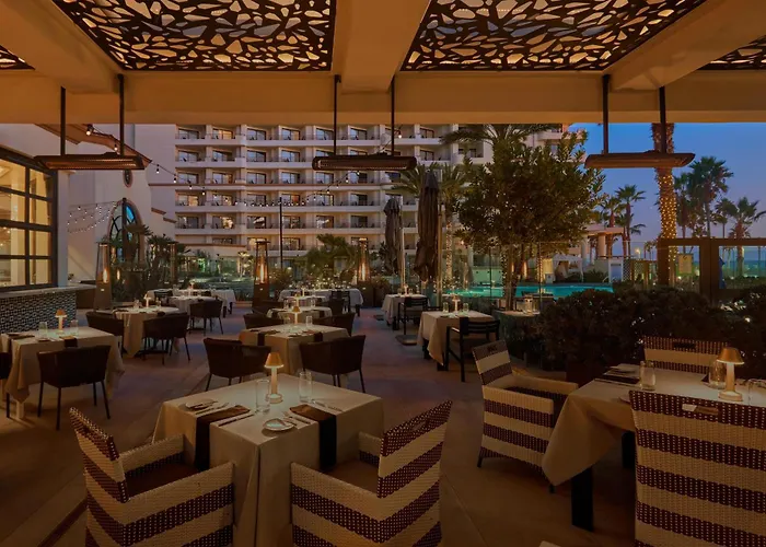 The Waterfront Beach Resort, A Hilton Hotel