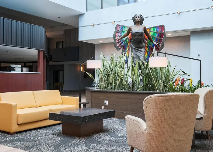 Doubletree By Hilton Austin, Mn