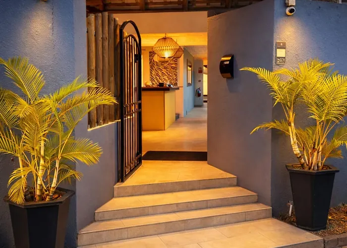 Sous Le Badamier Quiet Boutique Hotel With Pool Near Grand Baie