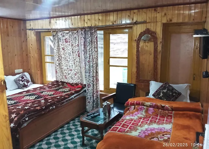 Hotel Bright Palace