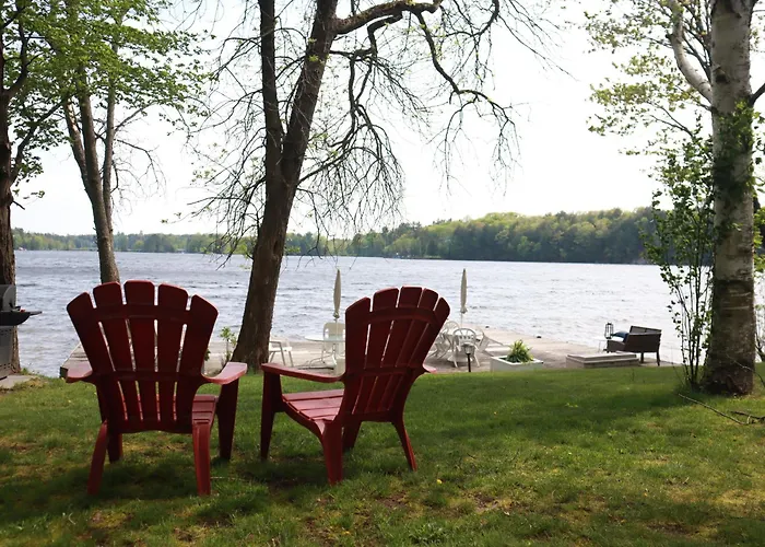 Beachside On Lake Muskoka