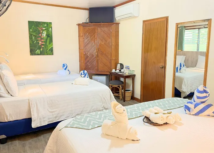 El Galleon Beach Resort