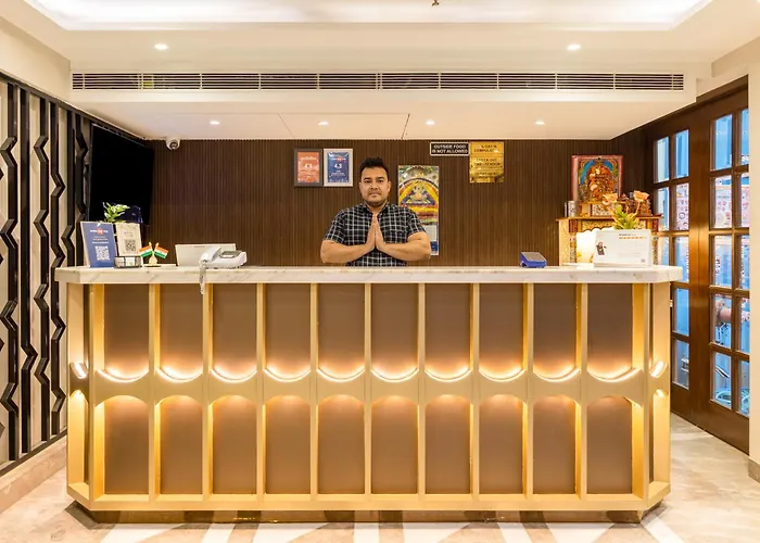 Hotel Sapphire House - 3 Mins Walk From Metro And 5 Mins From New Delhi Railway Station