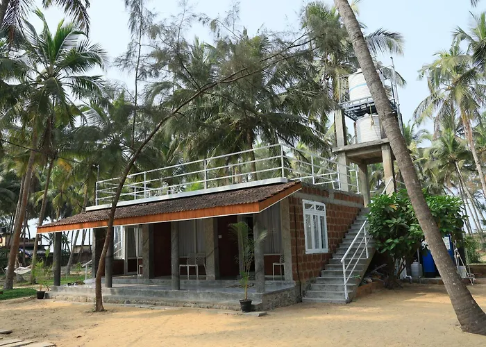 Stripgreens Beach & Backwater Resort Valiyaparamba