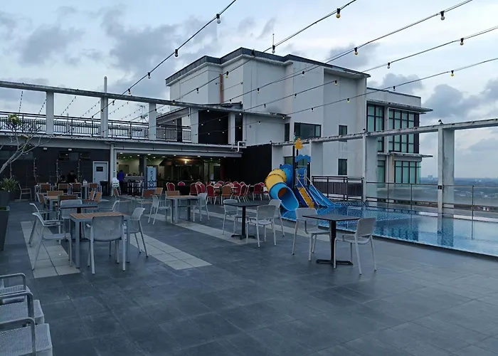 H&A Private Suite Inside H Elite Hotel - Video Games, Netflix, Pelampung, Life Jacket, Kids Toys, Super King Bed