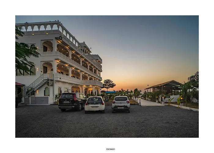 The Maruwas - A Luxury Retreat
