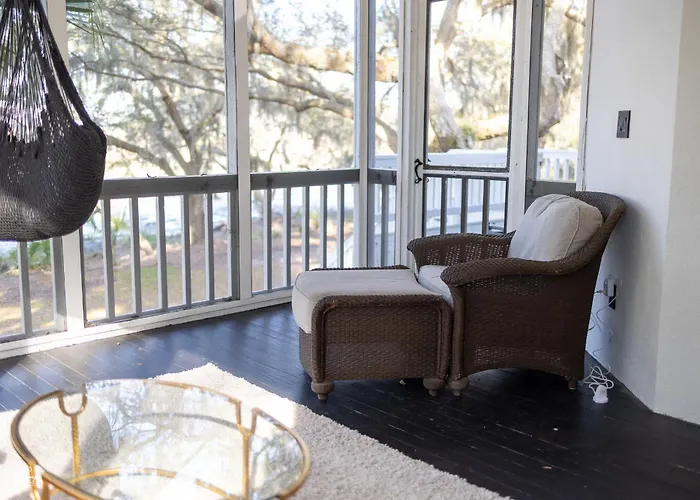 Main Lodge For Memorable Events And Magical Occasions With Hot Tub