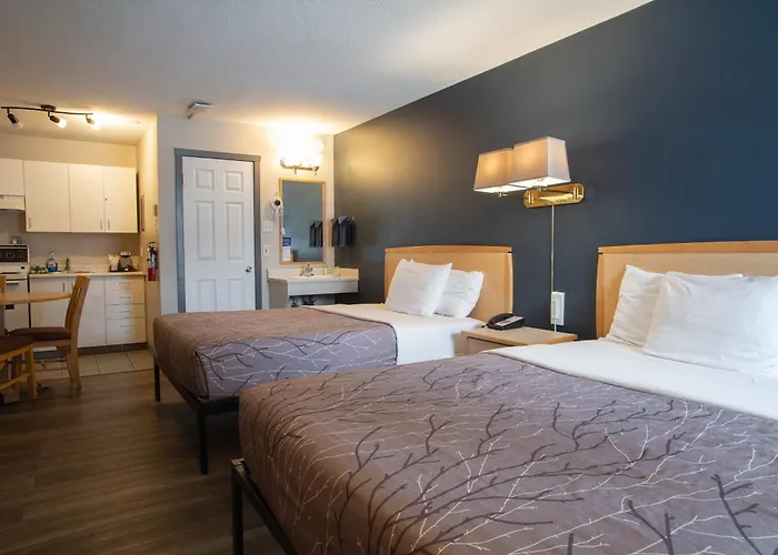 Easystay Inn & Suites Fernie