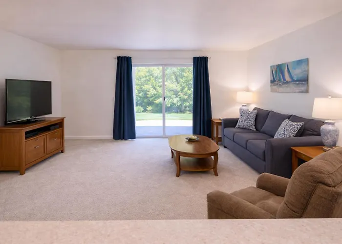 One Bed Condo Unit Near Acadia National Park