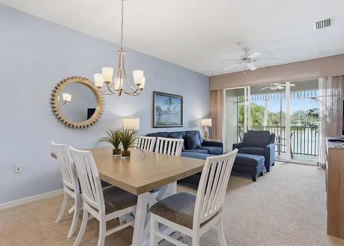 Greenlinks Golf Villas At Lely Resort