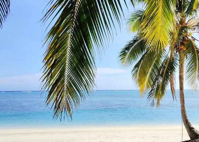 Paradise Cove Lodge