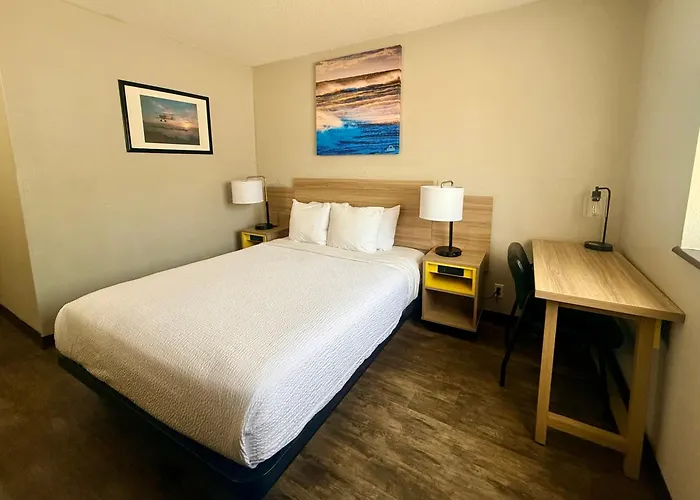 Days Inn By Wyndham Jacksonville Orange Park Near Nas Jax