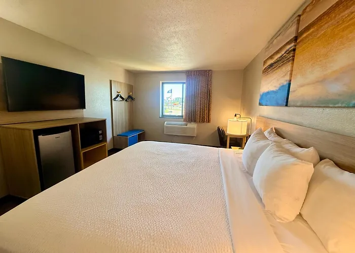 Days Inn By Wyndham Jacksonville Orange Park Near Nas Jax
