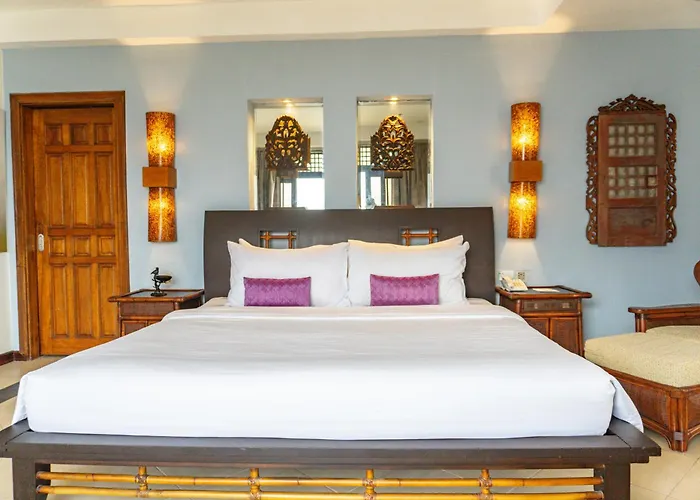 Costabella Tropical Beach Hotel