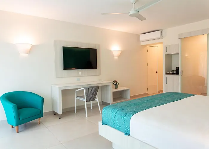 Hotel Tamarindo Diria Beach Resort
