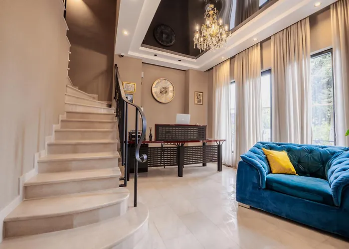 Golden Boutique Hotel