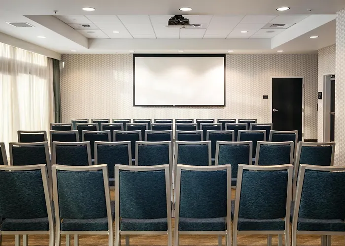 Hampton Inn & Suites By Hilton Seattle/Northgate