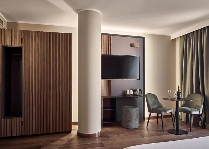 Hotel Kristal Palace - Tonelli Hotels - Adult Friendly