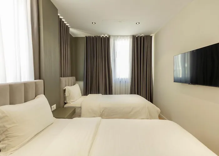 Hotel Vila E Arte City Center