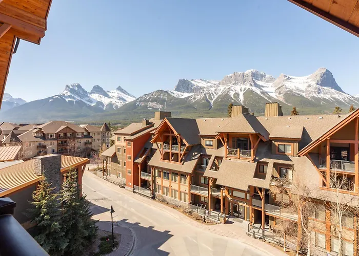 Spectacular Penthouse With Amazing Views, Indoor Pool And Hot Tub