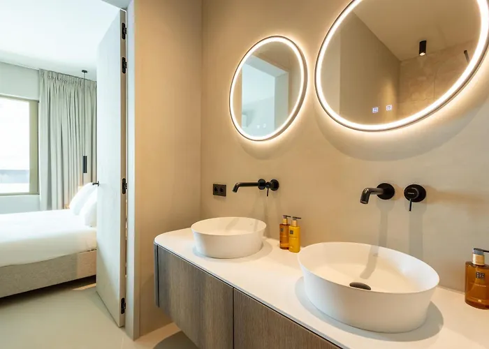 The Reef - Blue Bay Golf & Beach Resort