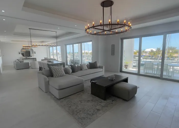 Palm Cay Marina, Resort & Spa