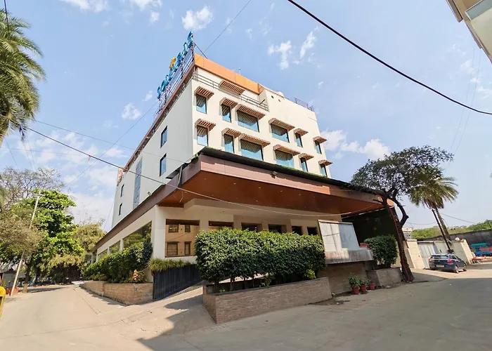 Solaris Hotel And Club