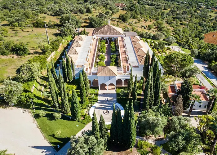 Octant Vila Monte