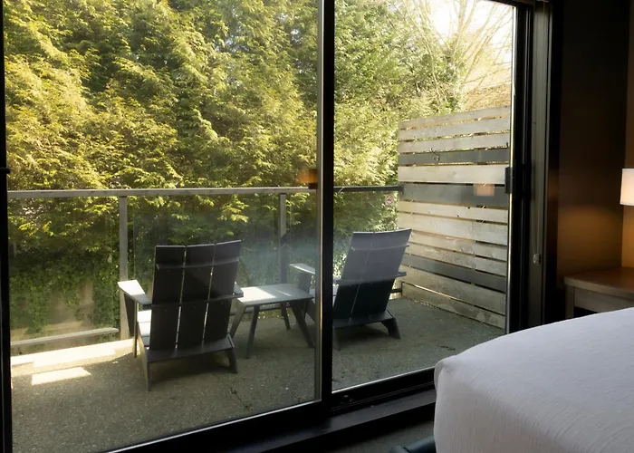 Tofino Resort + Marina