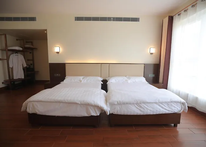 Nalluri Garden Resort