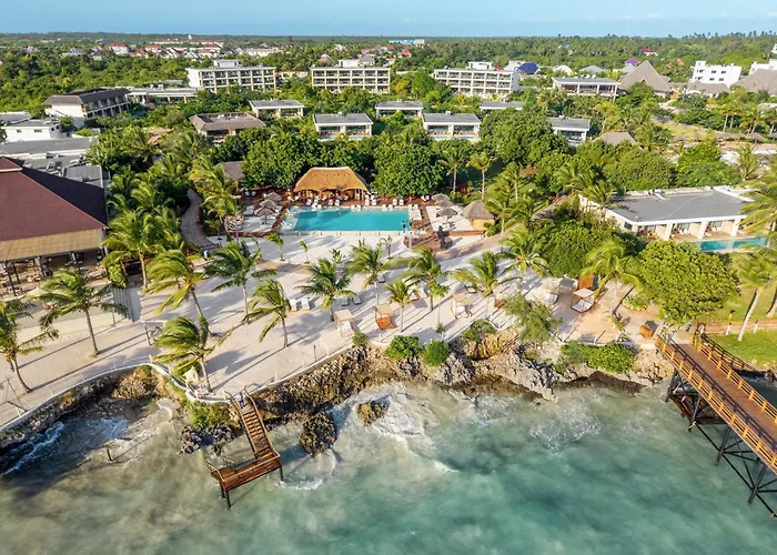 Kwanza Resort By Sunrise