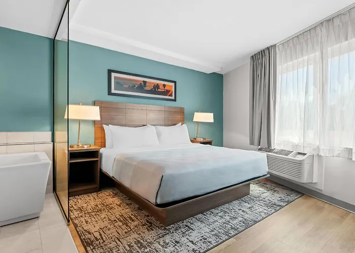 Quality Inn & Suites Hermosa Beach