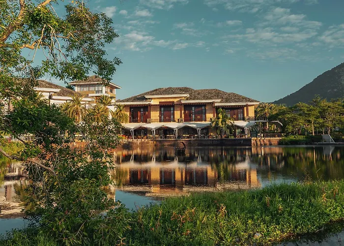Grand Metropark Villa Resort Sanya Yalong Bay