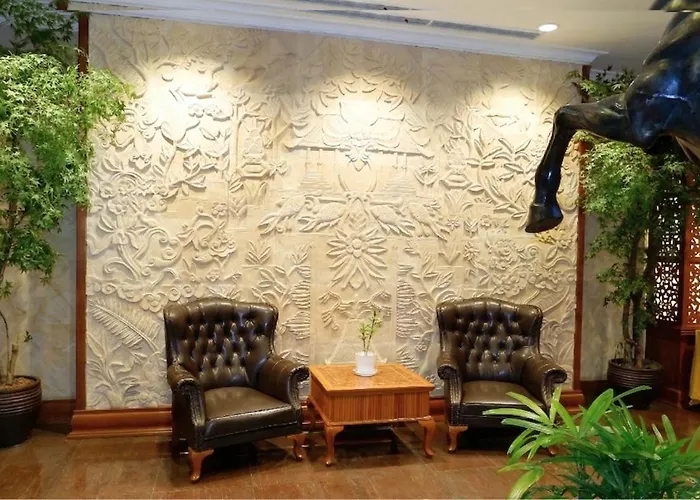 Harmoni Suites Hotel