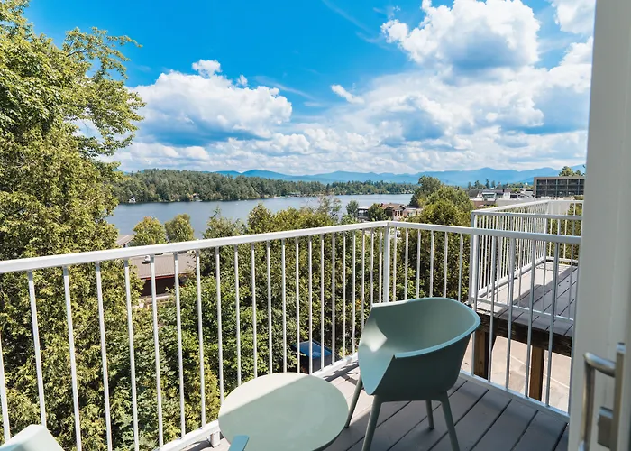 Laurel Lake Placid