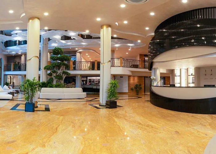 Admiral Hotel