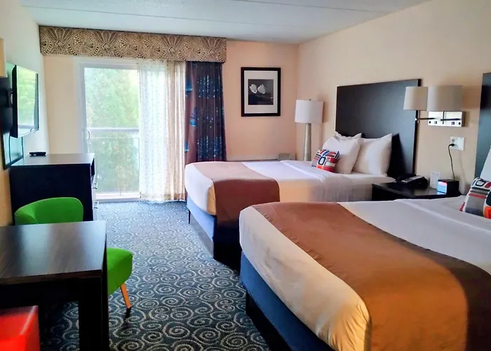 Tiki Resort - Lake George