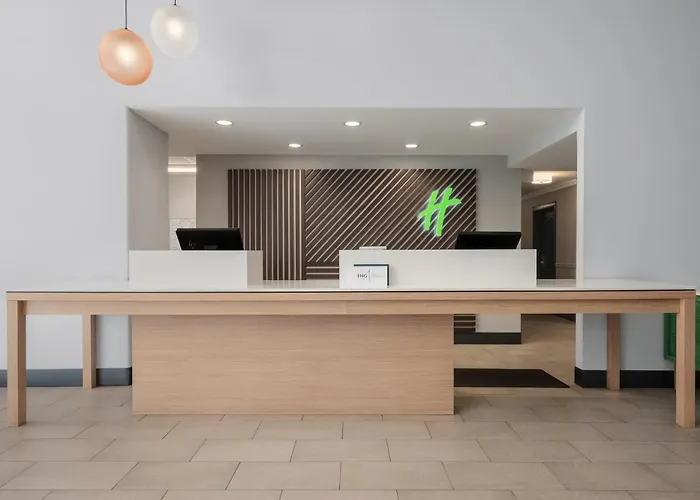 Holiday Inn Victoria - Elk Lake By Ihg
