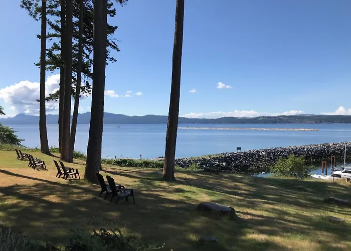 Beach Gardens Resort And Marina