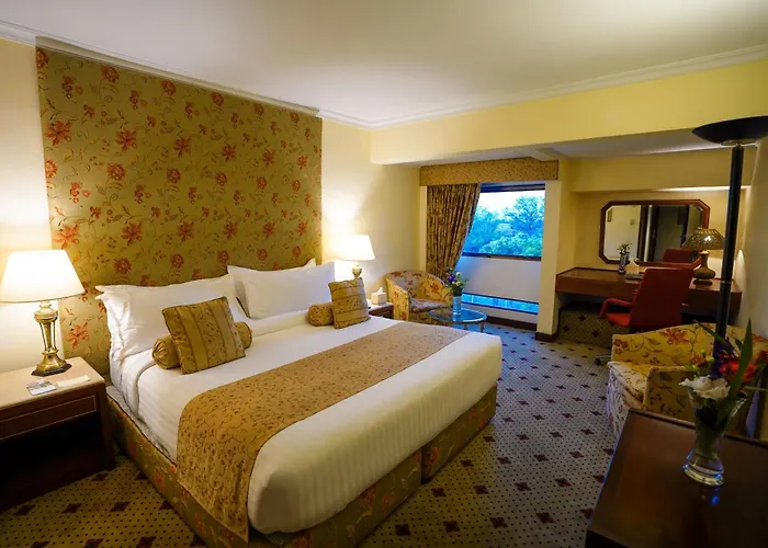 Avari Lahore Hotel