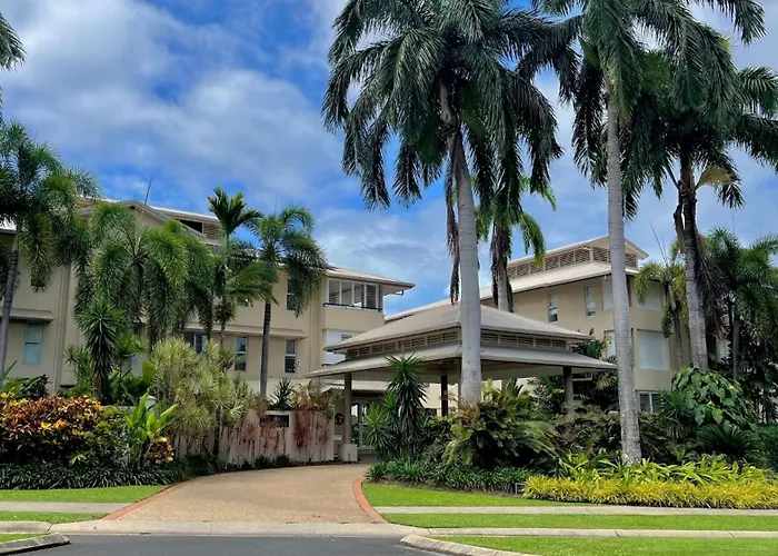 Cayman Villas Port Douglas