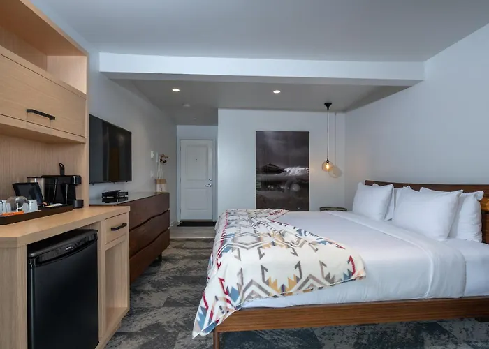 Tofino Beach Resorts